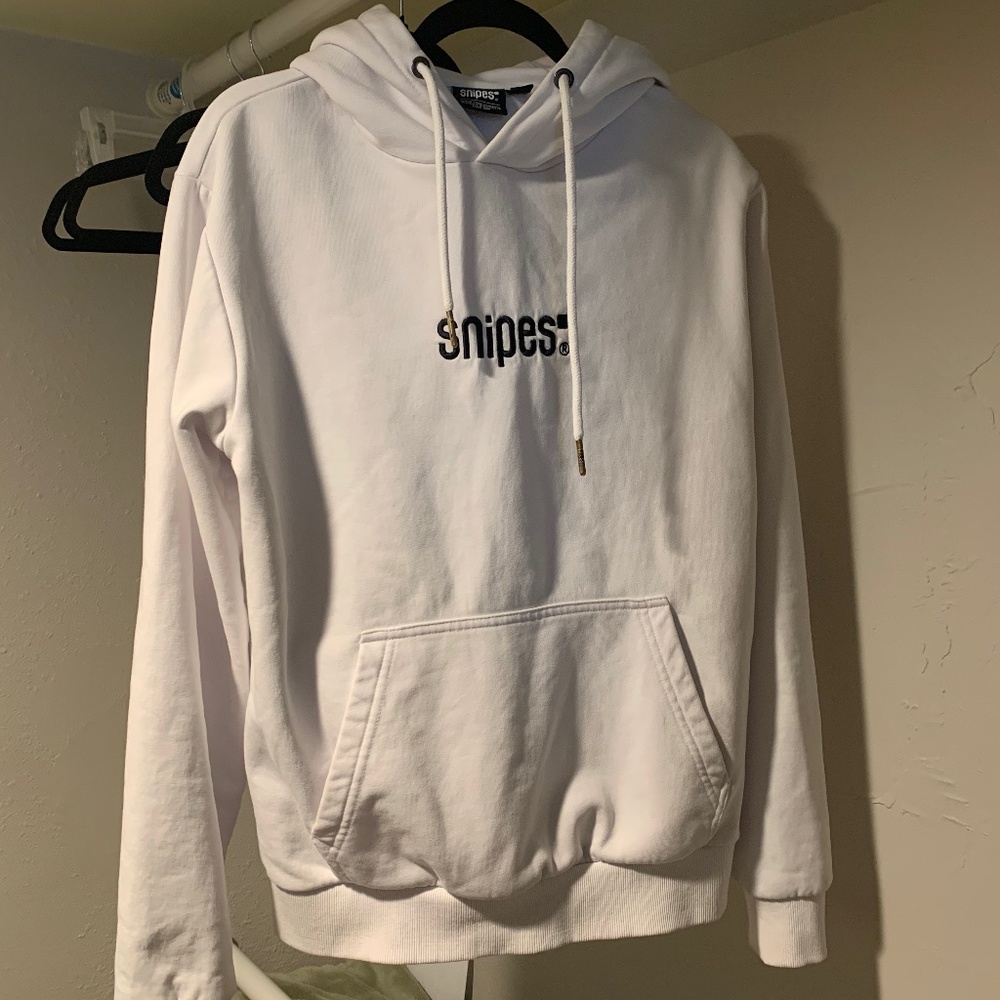 SNIPES essential white hoodie